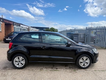 Used Volkswagen Polo 2014 for sale - 78516936: Photo