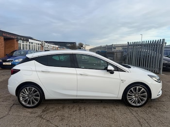 Used Vauxhall Astra 2015 for sale - 77143212: Photo