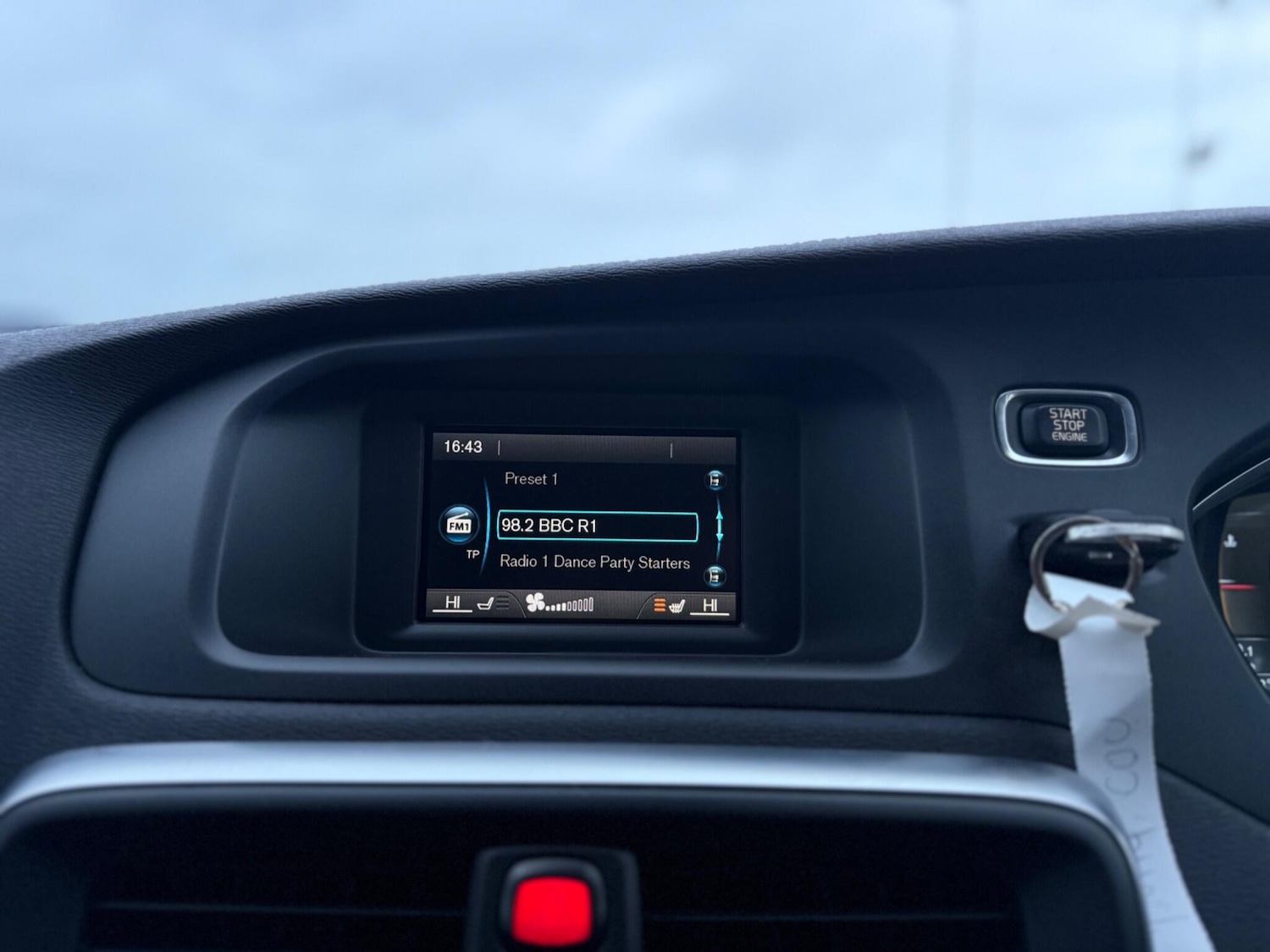 Used Volvo V40 Cross Country 2014 for sale - 77144432: Photo 17