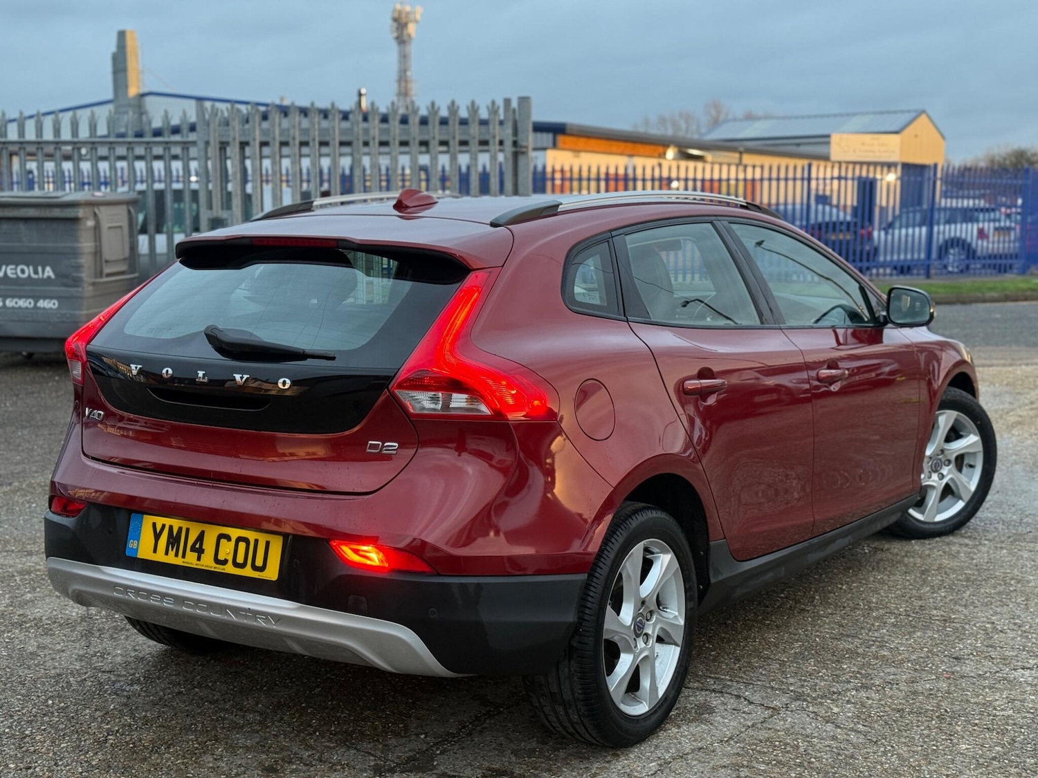 Used Volvo V40 Cross Country 2014 for sale - 77144432: Photo 3