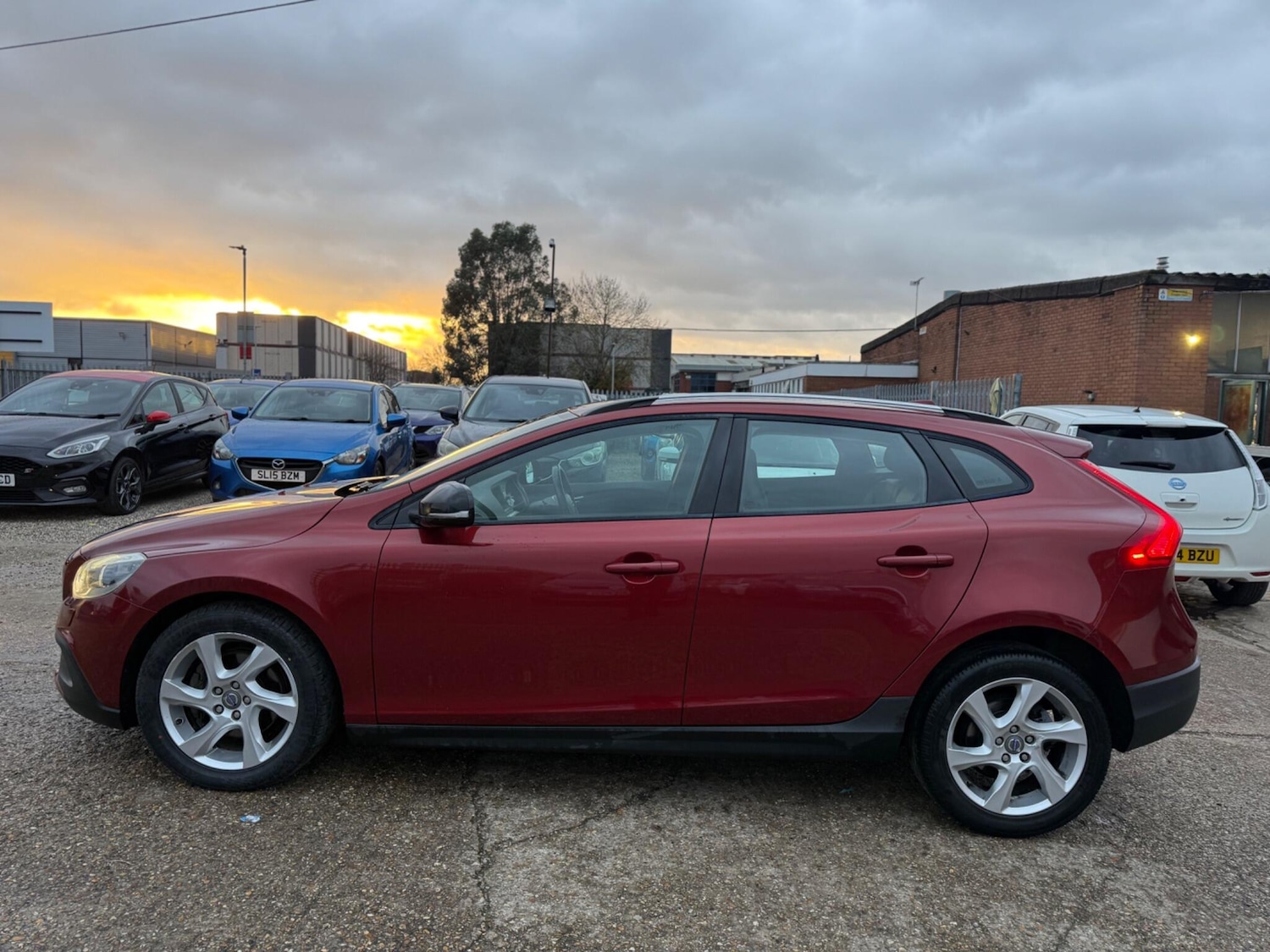 Used Volvo V40 Cross Country 2014 for sale - 77144432: Photo 6