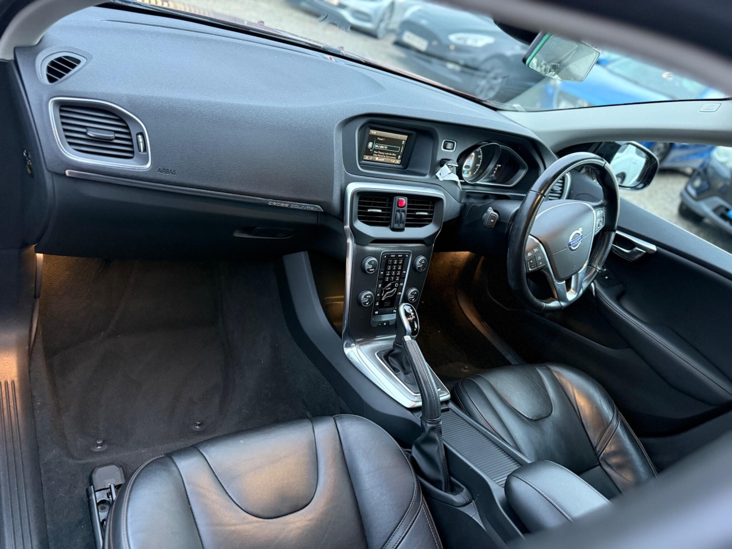 Used Volvo V40 Cross Country 2014 for sale - 77144432: Photo 9