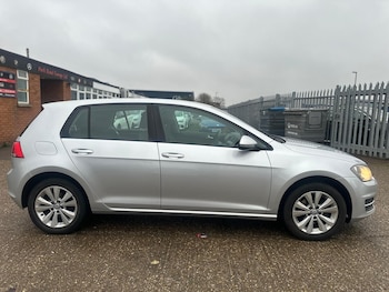 Used Volkswagen Golf 2013 for sale - 77400427: Photo