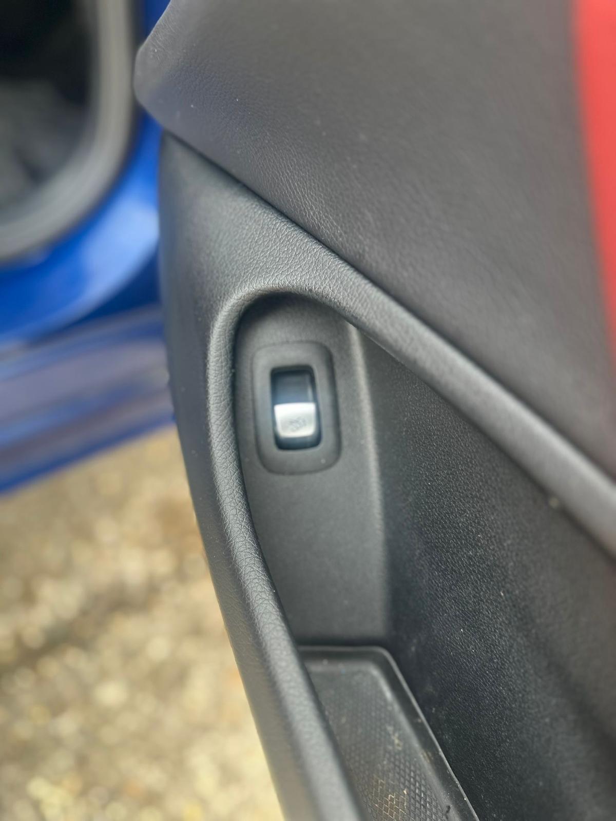 Used Mercedes-Benz C Class 2020 for sale - 78185187: Photo 12