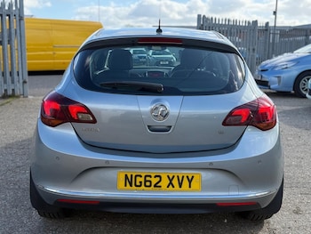 Used Vauxhall Astra 2012 for sale - 77809135: Photo