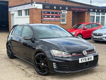 Used Volkswagen Golf 2016 for sale - 78676027: Photo