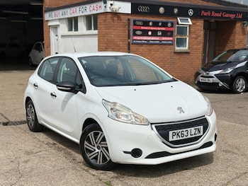 Used Peugeot 208 2013 for sale - 78636848: Photo