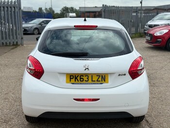 Used Peugeot 208 2013 for sale - 78636848: Photo