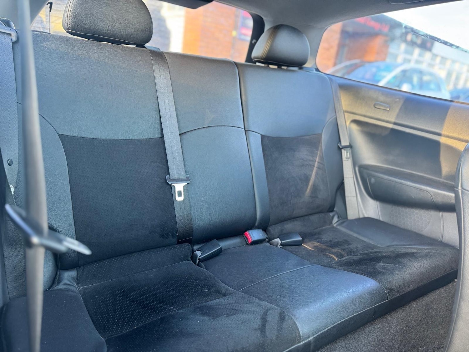 Used Honda Civic 2003 for sale - 76446480: Photo 19