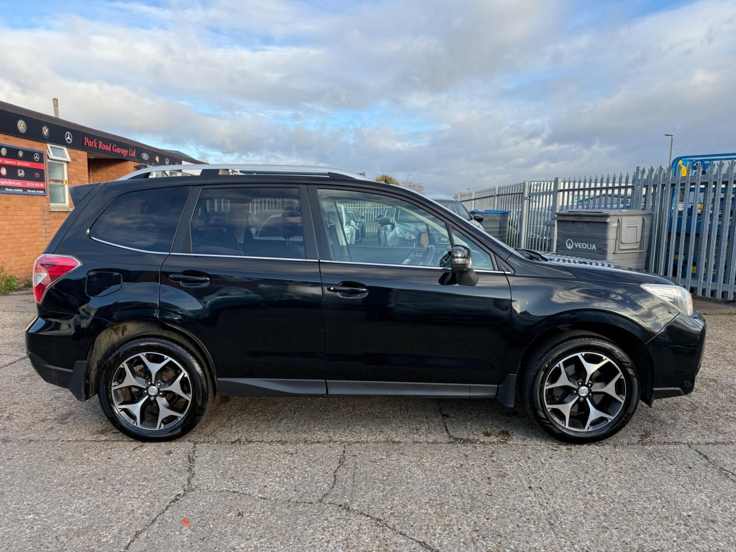 Used Subaru Forester 2014 for sale - 76689849: Photo 2