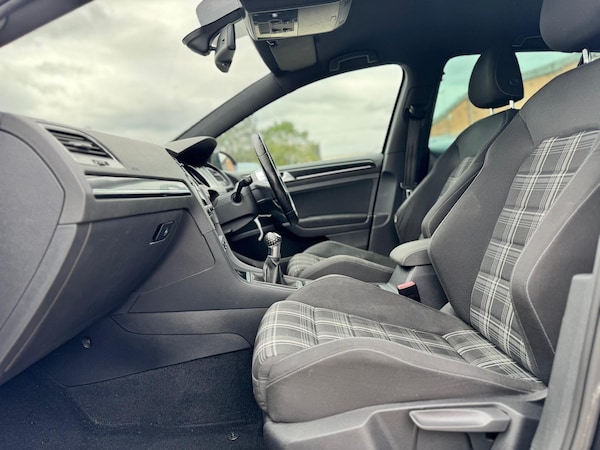 Used Volkswagen Golf 2014 for sale - 75257316: Photo 10