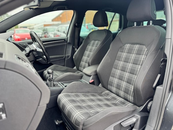 Used Volkswagen Golf 2014 for sale - 75257316: Photo 11