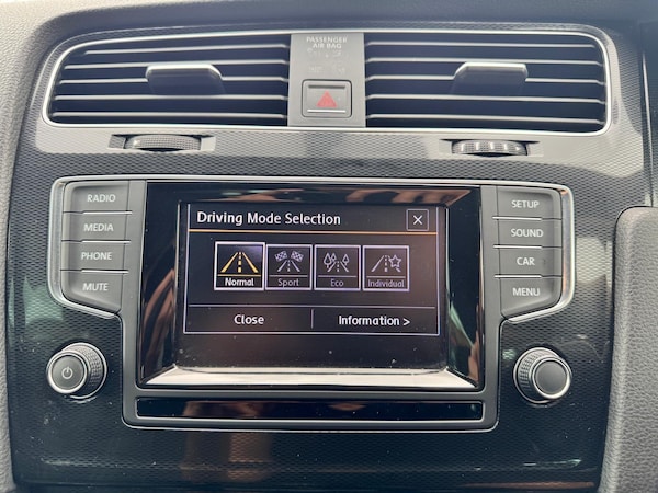 Used Volkswagen Golf 2014 for sale - 75257316: Photo 19
