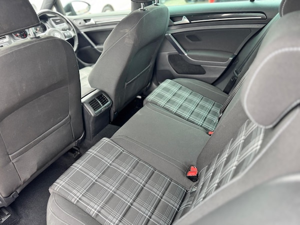 Used Volkswagen Golf 2014 for sale - 75257316: Photo 23