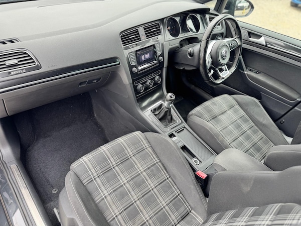 Used Volkswagen Golf 2014 for sale - 75257316: Photo 9