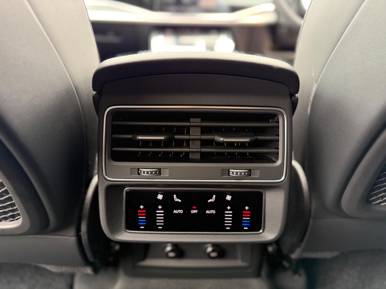 Used Audi Q7 2025 for sale - 76377519: Photo 39