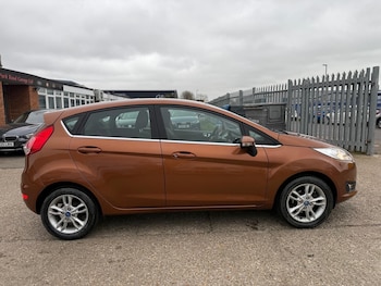 Used Ford Fiesta 2015 for sale - 77769600: Photo