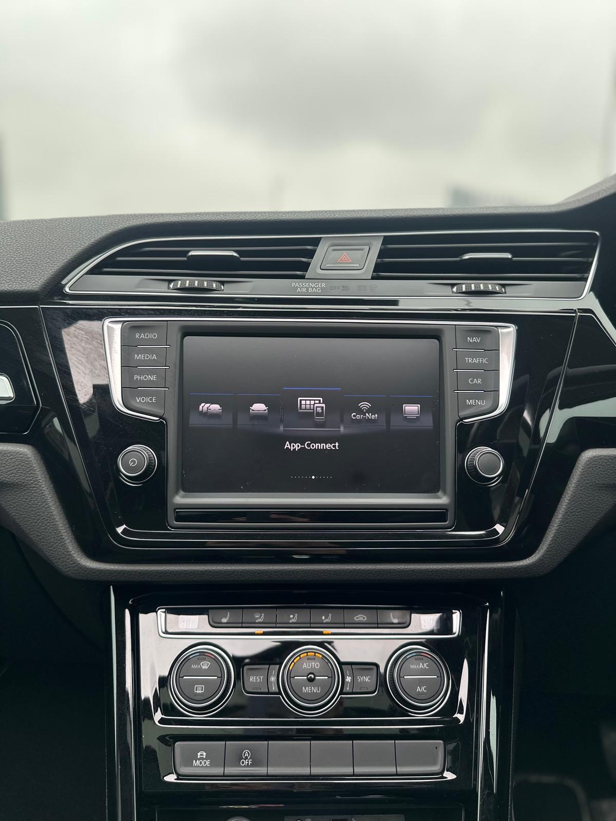 Used Volkswagen Touran for sale - 77611599: Photo 16