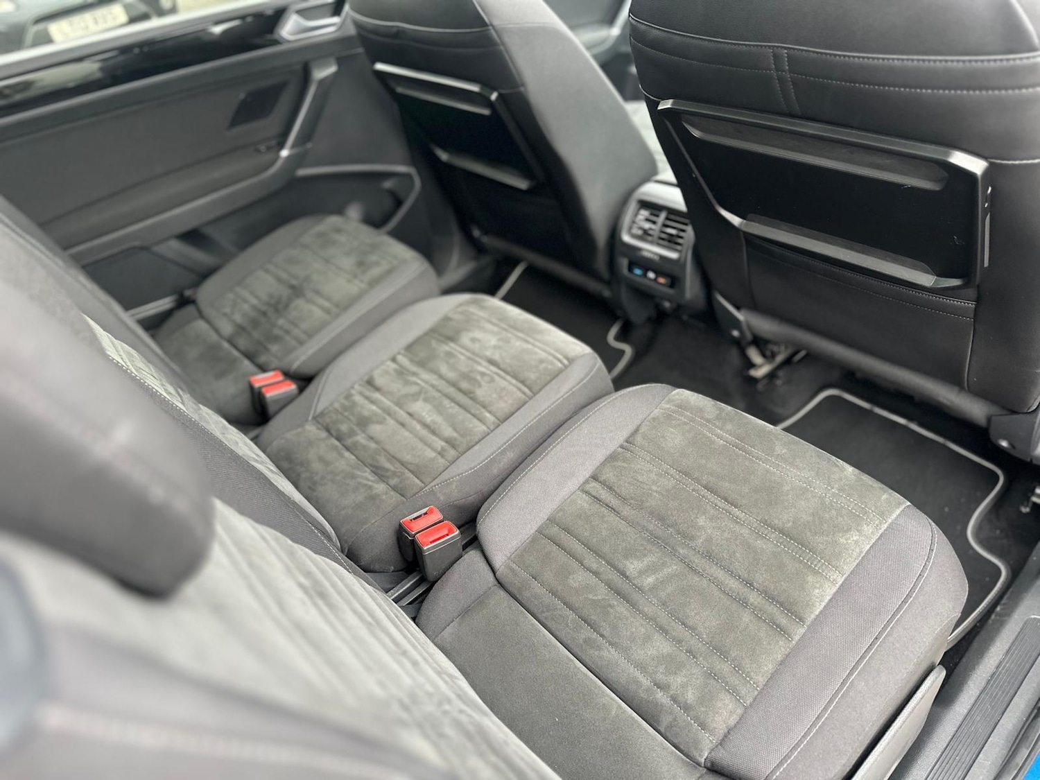 Used Volkswagen Touran for sale - 77611599: Photo 23