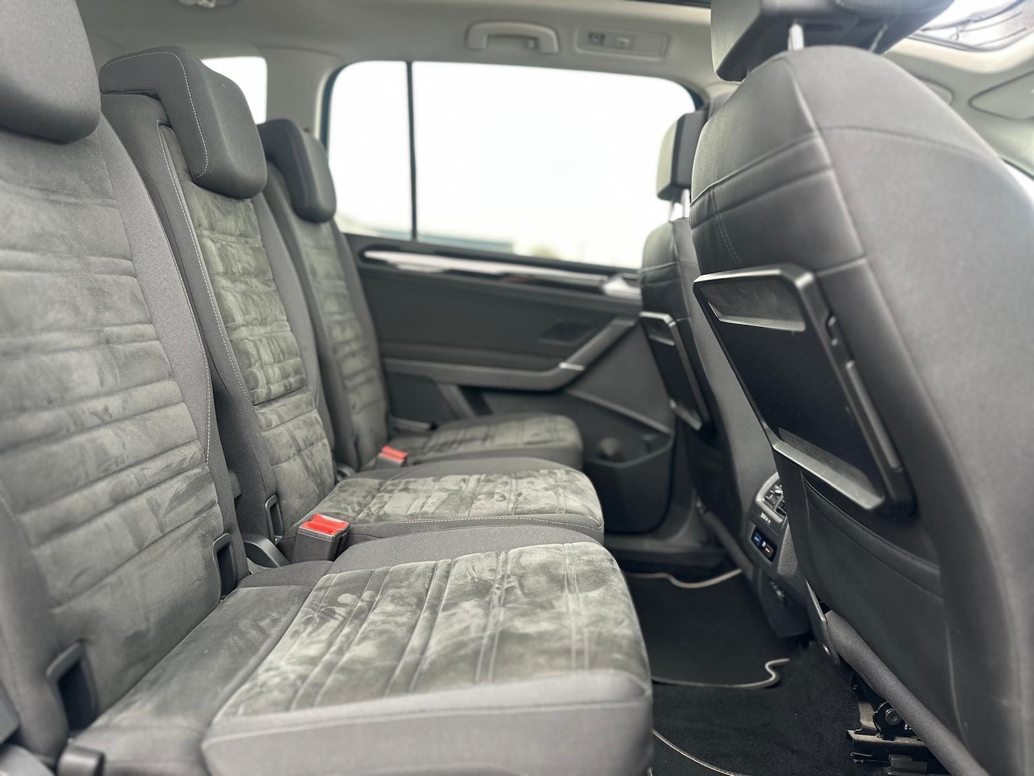 Used Volkswagen Touran for sale - 77611599: Photo 26