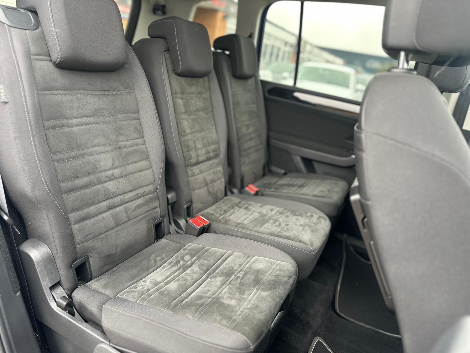 Used Volkswagen Touran for sale - 77611599: Photo 27