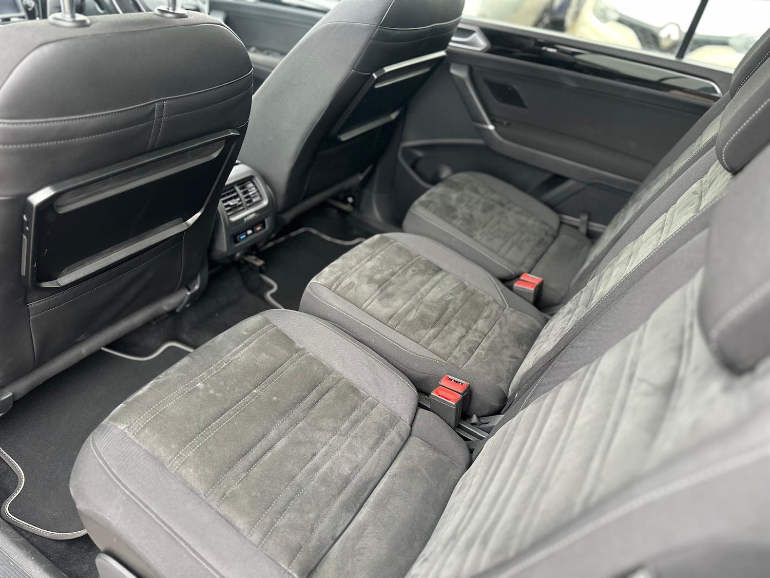 Used Volkswagen Touran for sale - 77611599: Photo 28