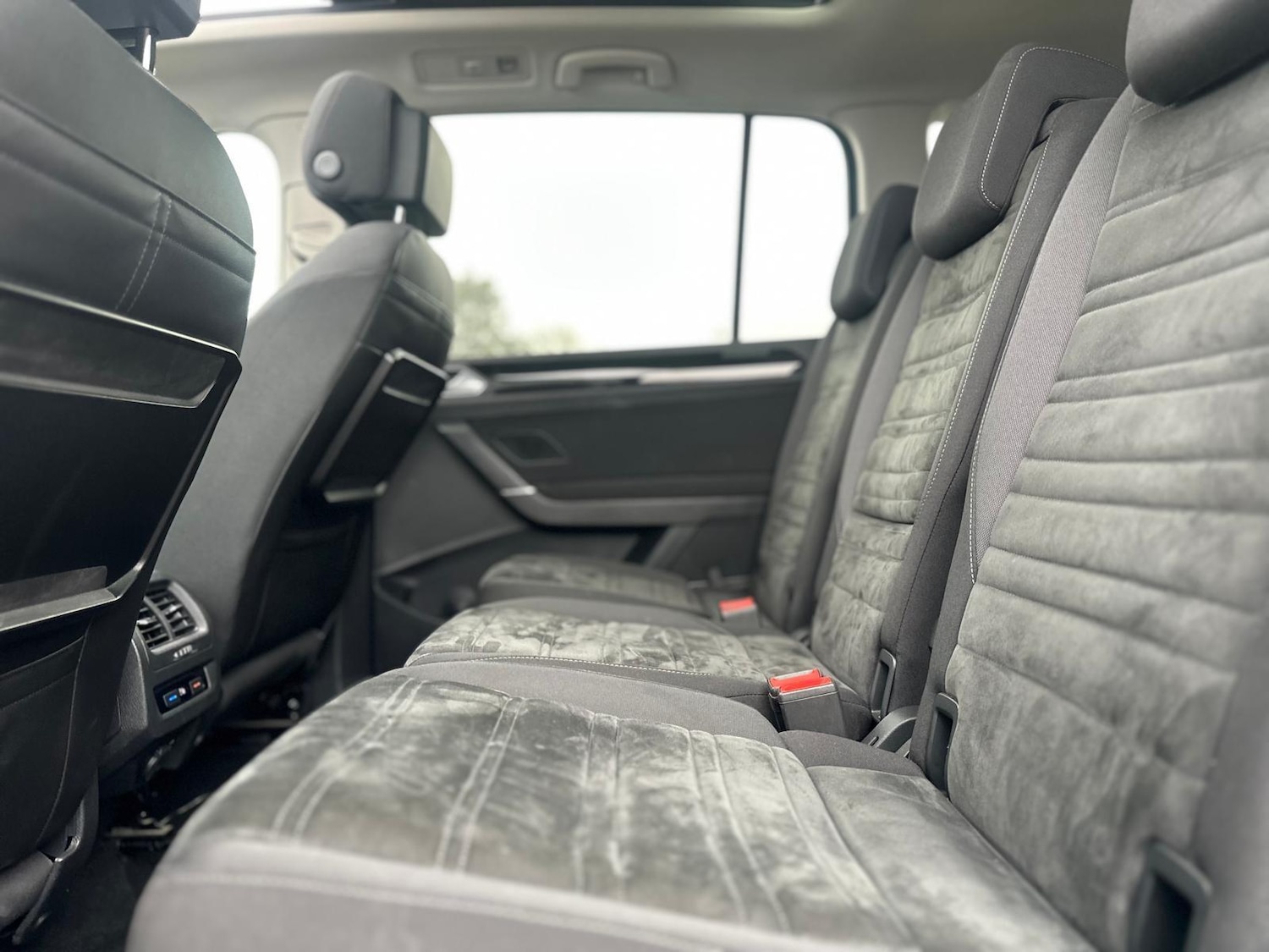 Used Volkswagen Touran for sale - 77611599: Photo 29