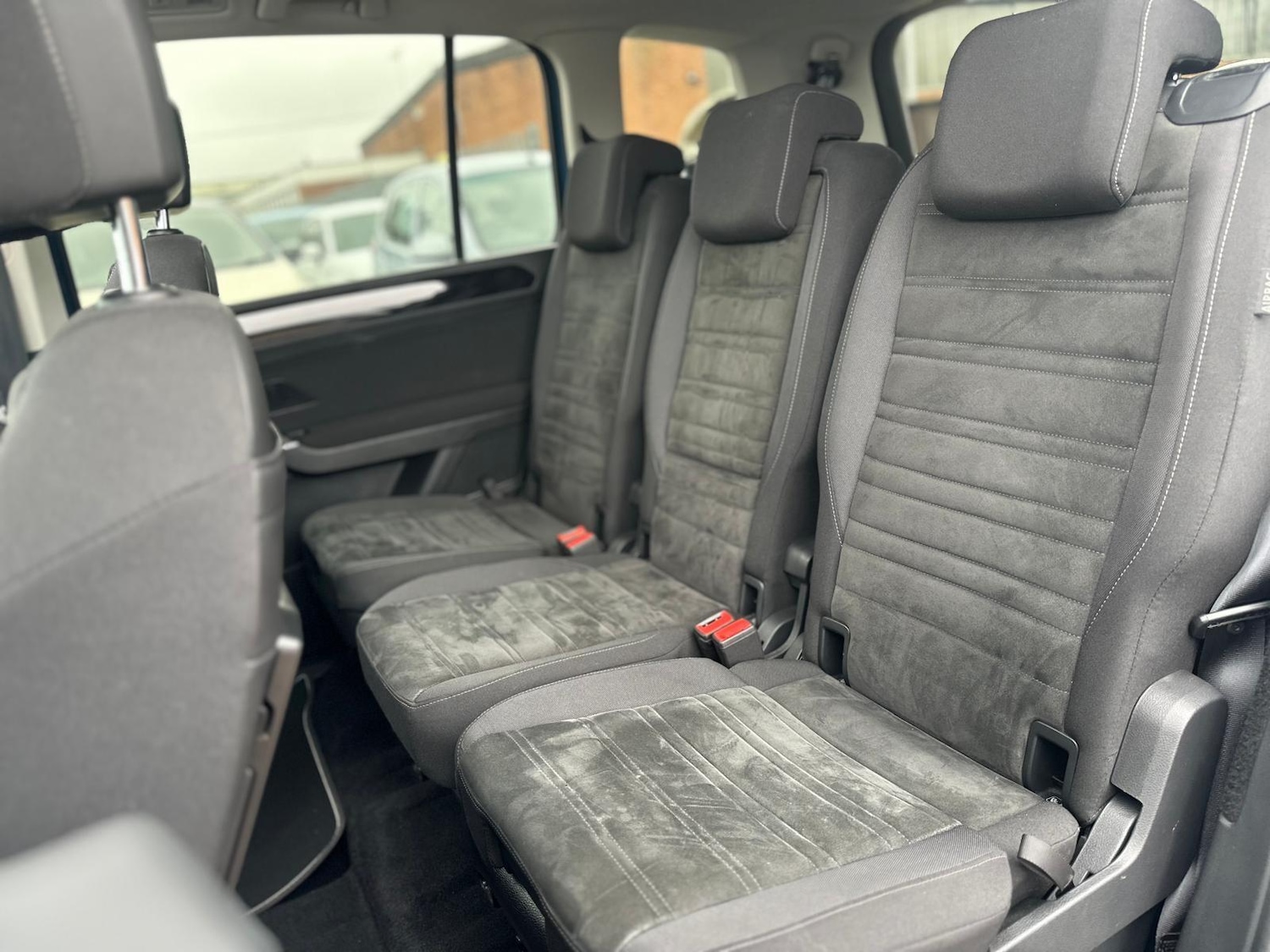 Used Volkswagen Touran for sale - 77611599: Photo 30