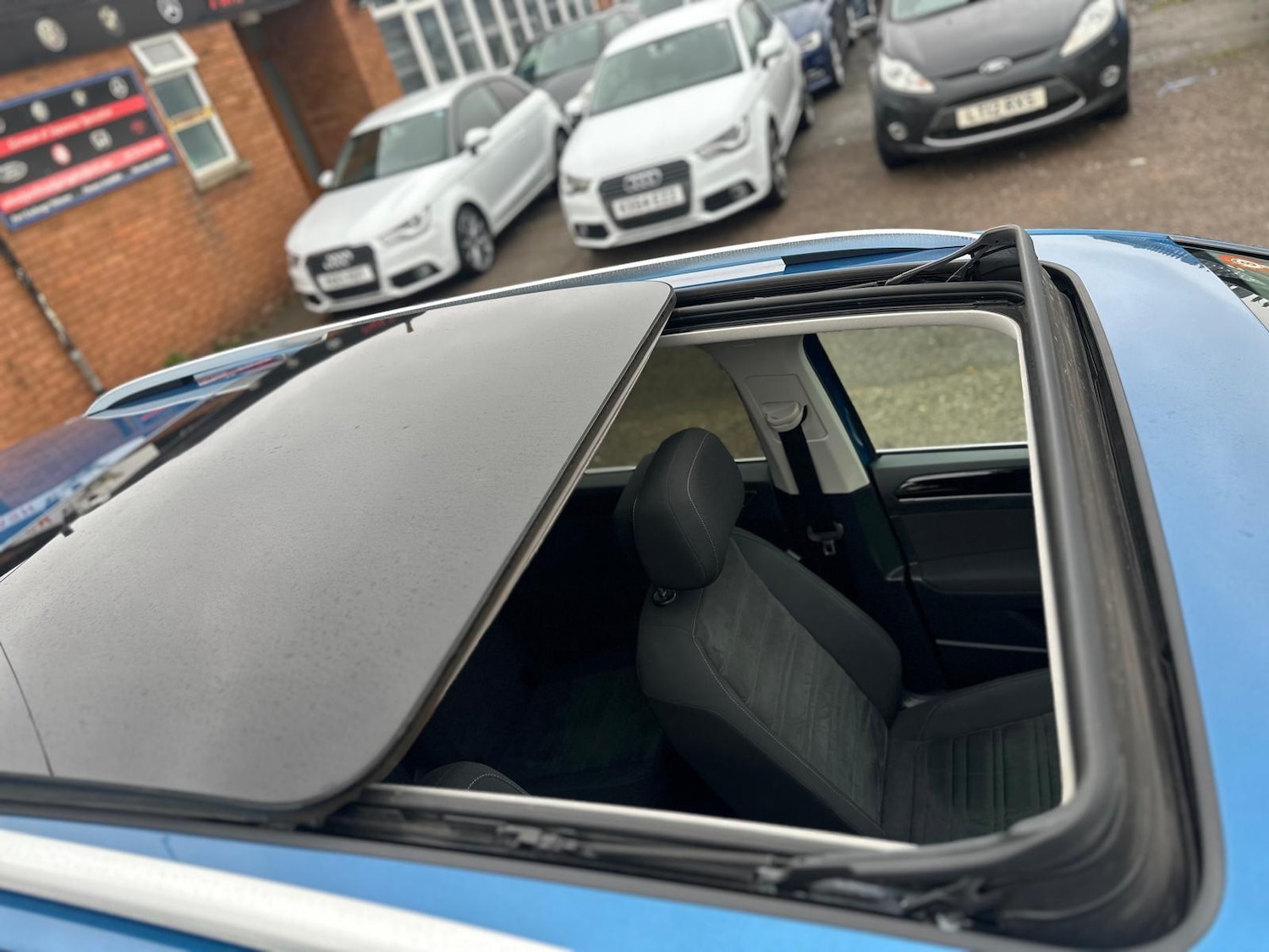 Used Volkswagen Touran for sale - 77611599: Photo 33