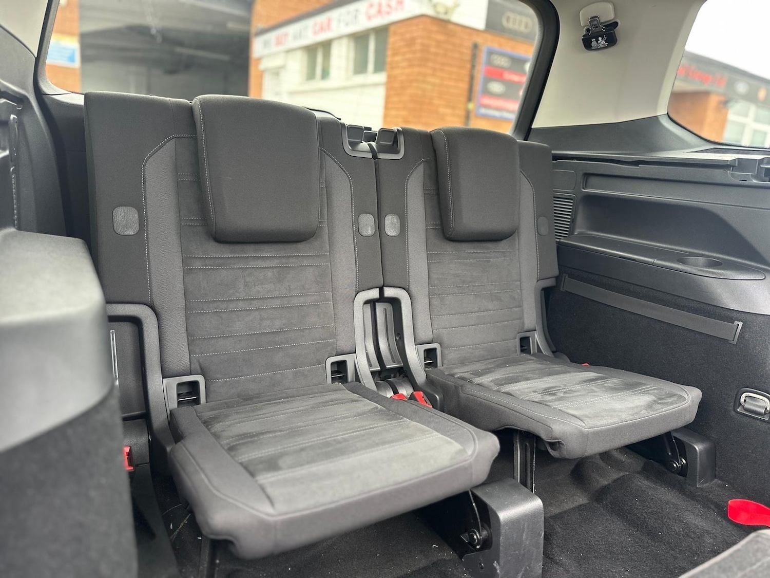 Used Volkswagen Touran for sale - 77611599: Photo 36