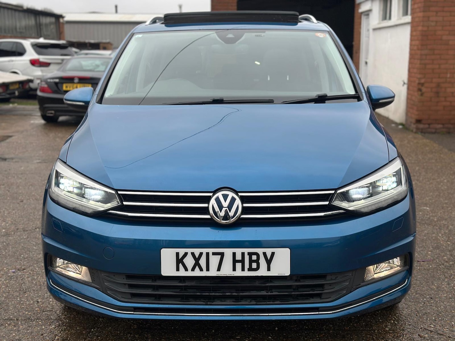 Used Volkswagen Touran for sale - 77611599: Photo 7