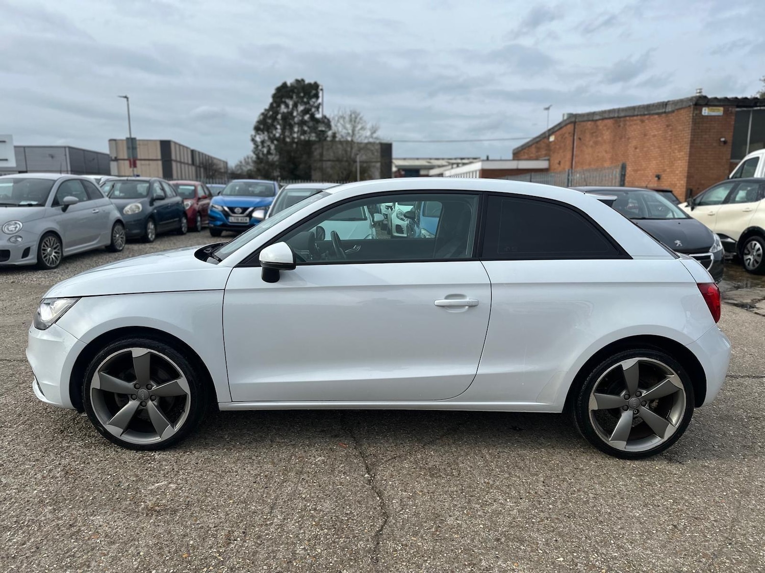 Used Audi A1 for sale - 77598120: Photo 6