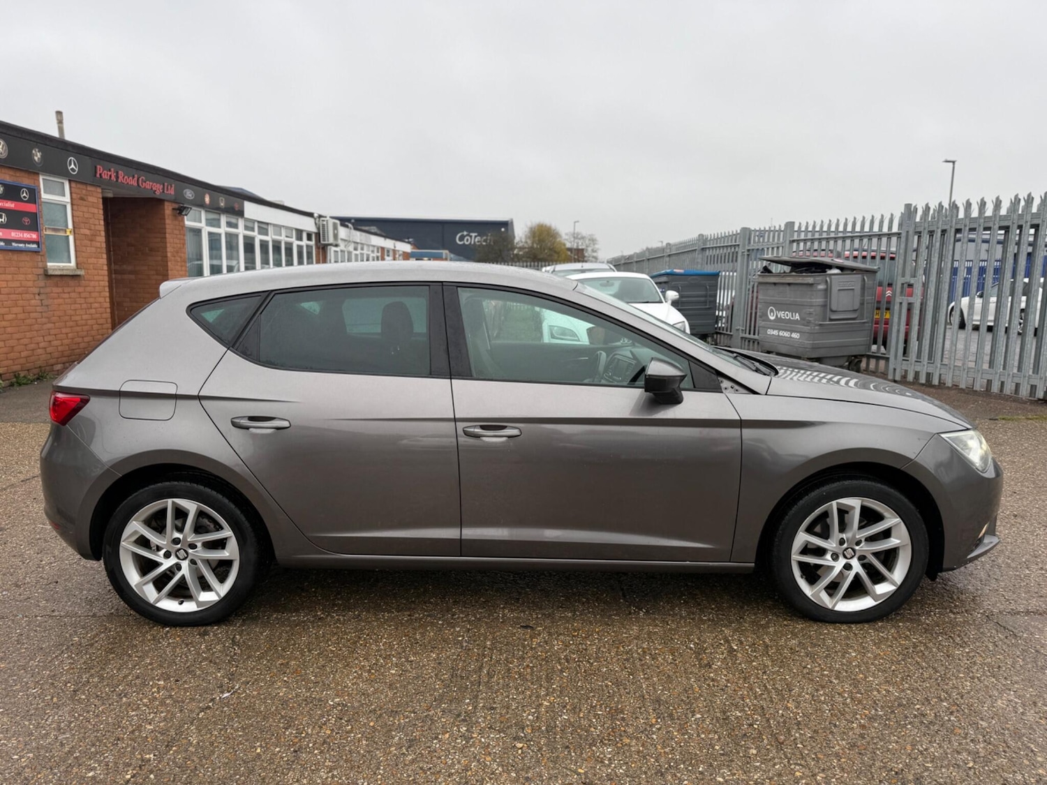 Used SEAT Leon 2016 for sale - 76855689: Photo 2