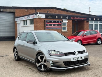 Used Volkswagen Golf 2015 for sale - 78648173: Photo
