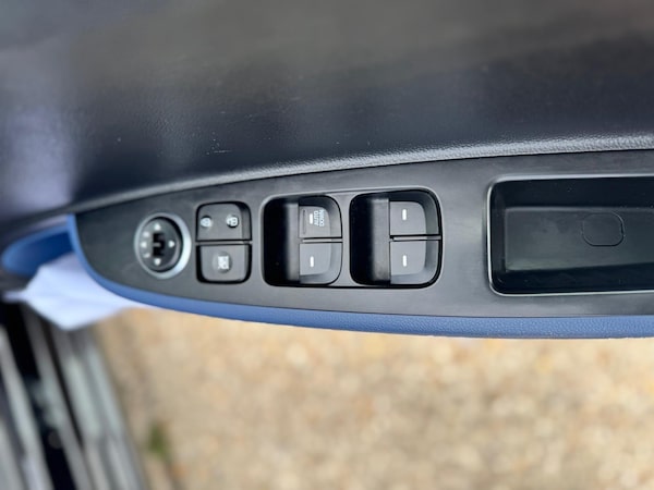 Used Hyundai i10 2014 for sale - 75634903: Photo 15