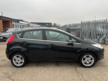 Used Ford Fiesta 2013 for sale - 77320607: Photo