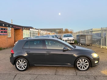 Used Volkswagen Golf 2013 for sale - 77074061: Photo