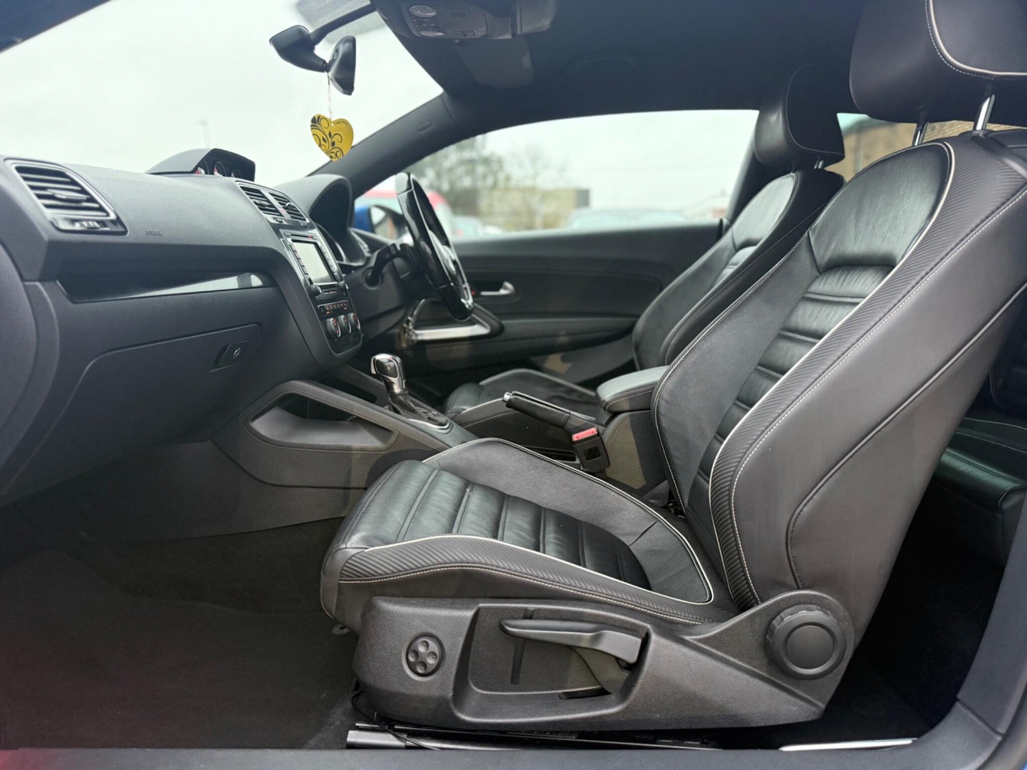 Used Volkswagen Scirocco 2015 for sale - 77163602: Photo 16