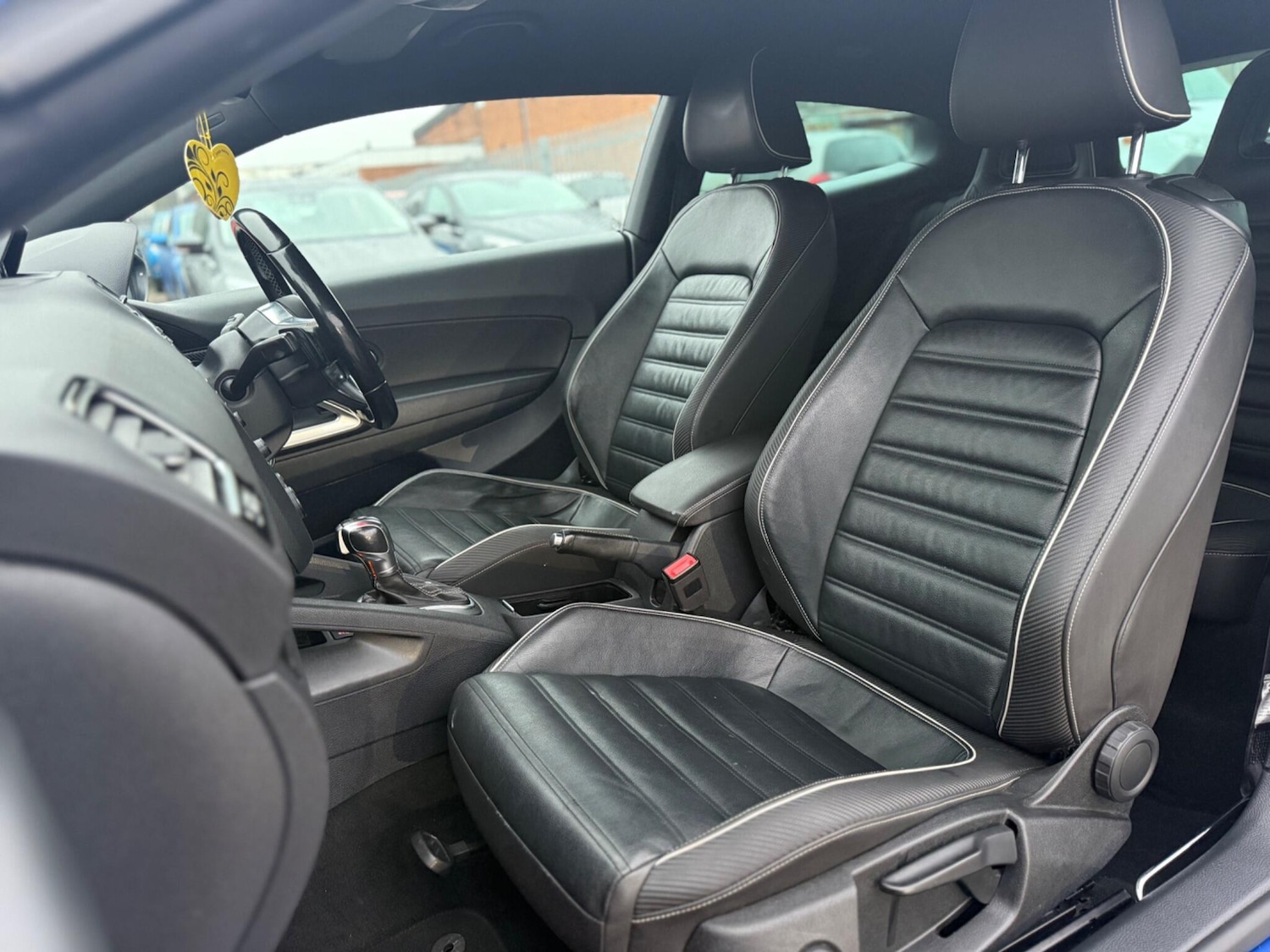 Used Volkswagen Scirocco 2015 for sale - 77163602: Photo 17