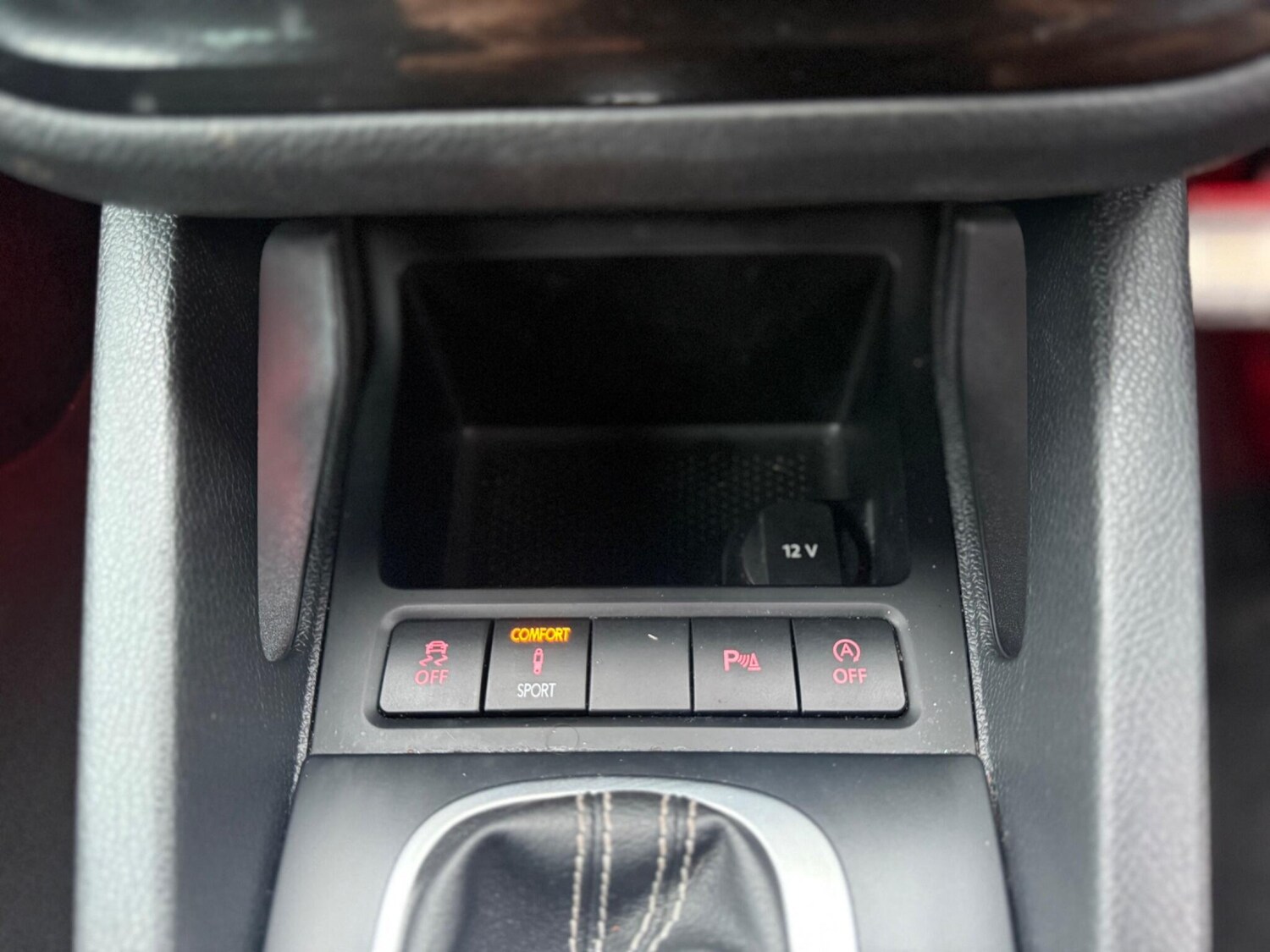 Used Volkswagen Scirocco 2015 for sale - 77163602: Photo 25