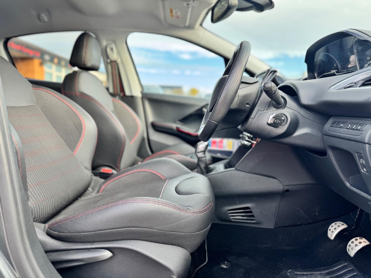 Used Peugeot 208 2017 for sale - 76645450: Photo 14