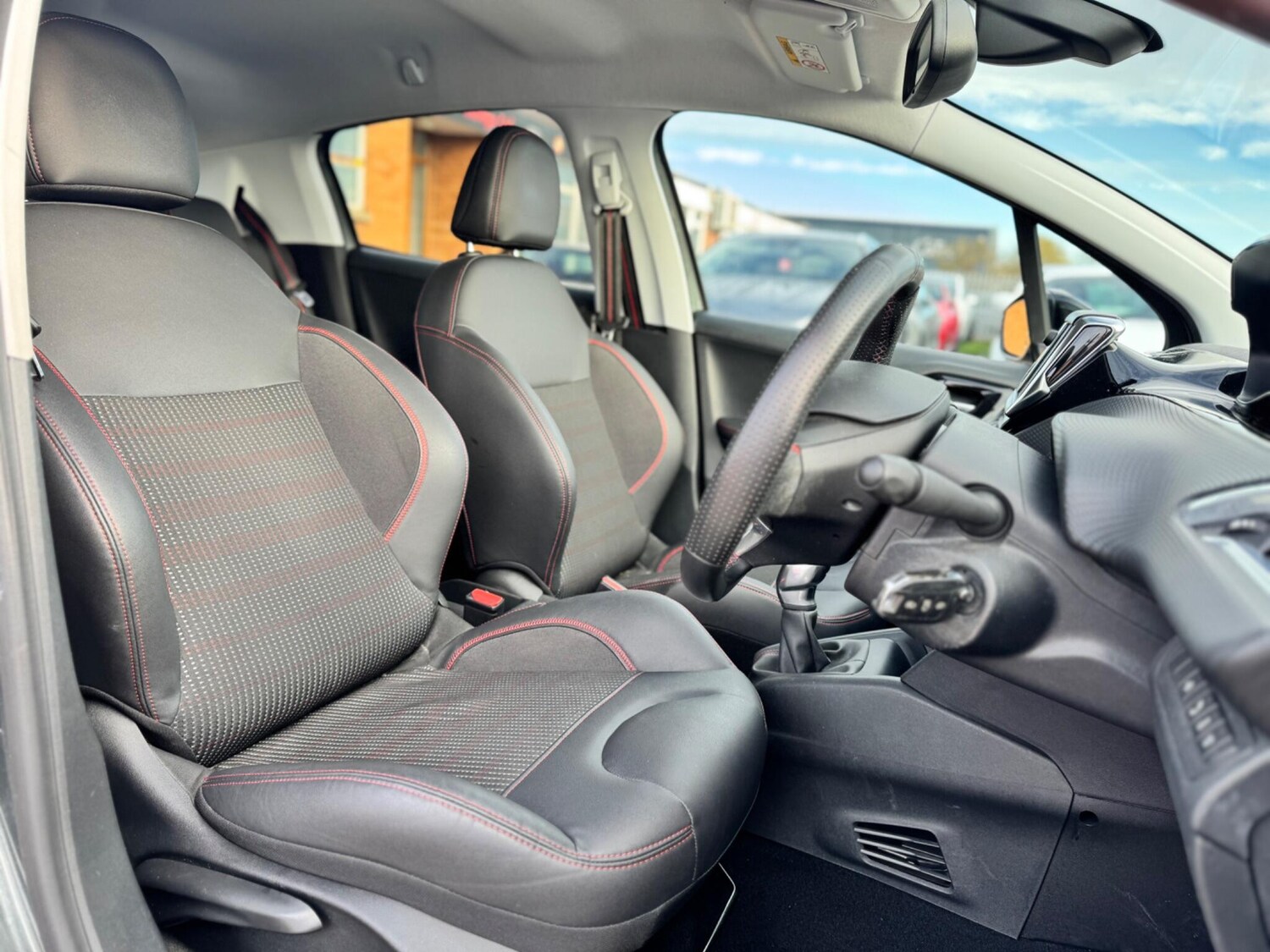 Used Peugeot 208 2017 for sale - 76645450: Photo 15