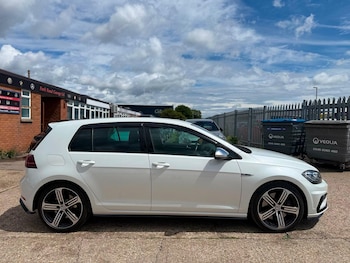 Used Volkswagen Golf 2018 for sale - 78877778: Photo