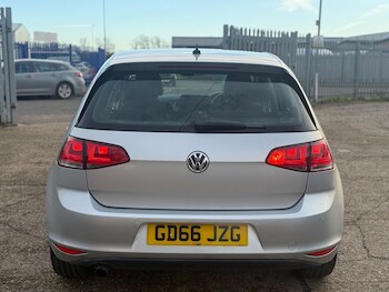 Used Volkswagen Golf 2017 for sale - 77074315: Photo