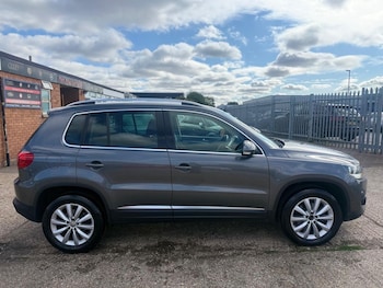 Used Volkswagen Tiguan 2015 for sale - 79374153: Photo