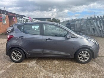 Used Hyundai i10 2014 for sale - 75780980: Photo