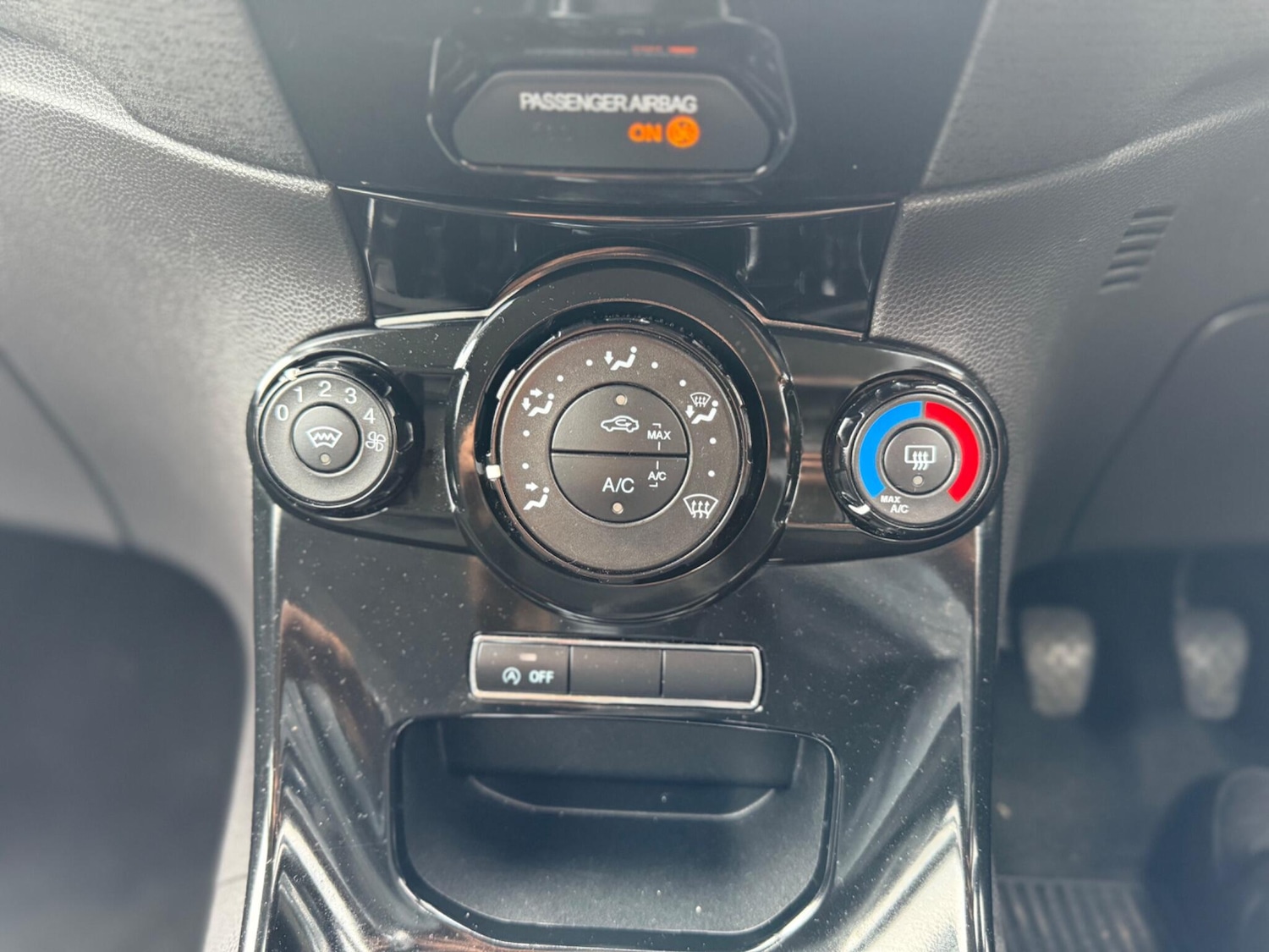 Used Ford Fiesta 2014 for sale - 76989660: Photo 17