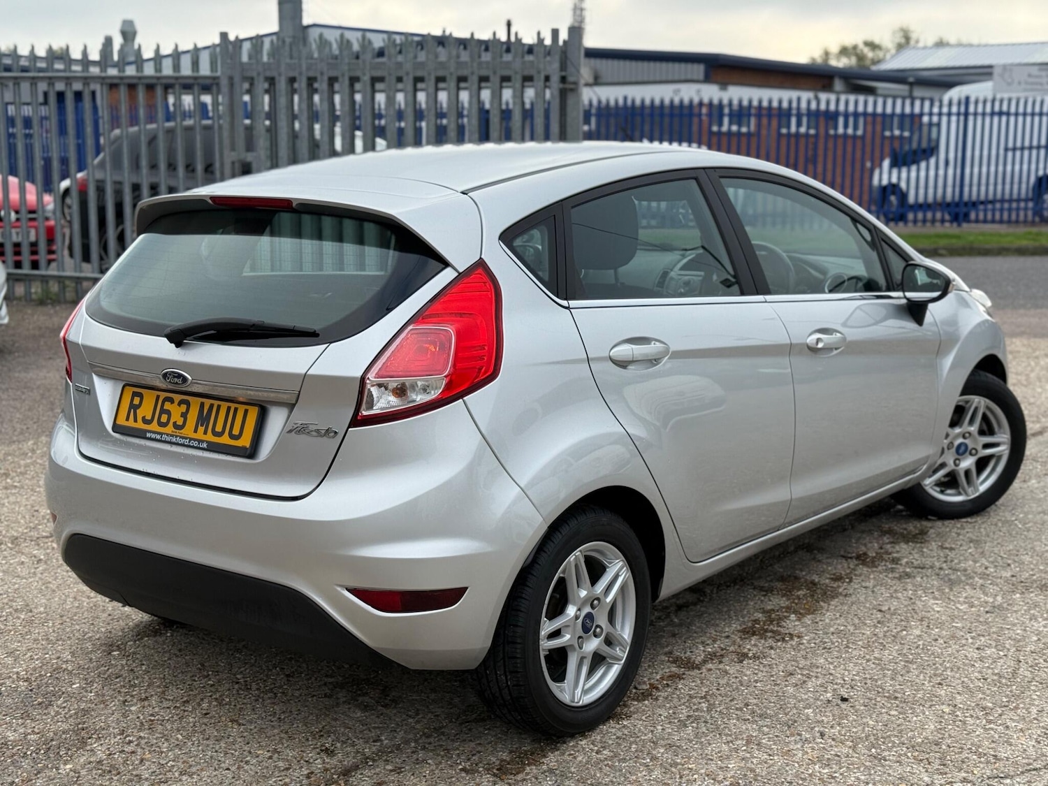 Used Ford Fiesta 2014 for sale - 76989660: Photo 3