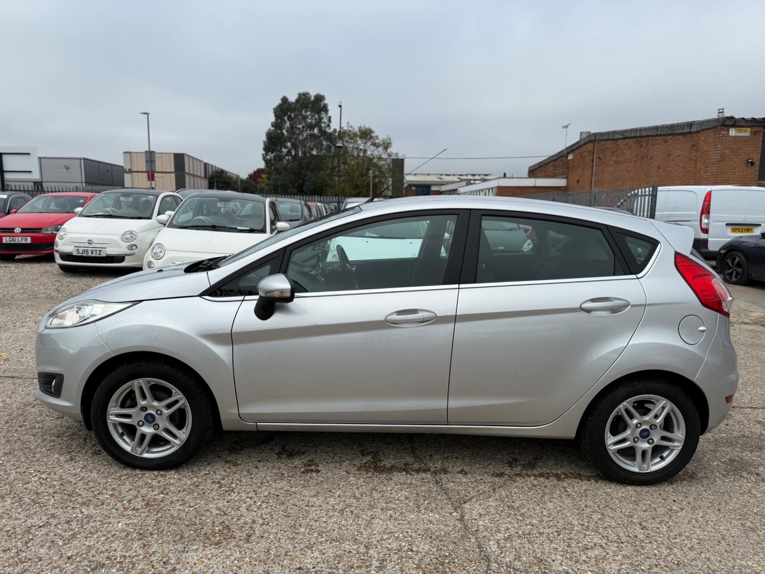 Used Ford Fiesta 2014 for sale - 76989660: Photo 6