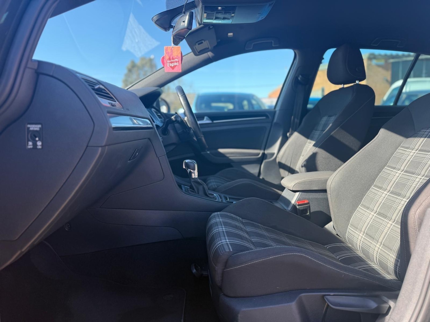 Used Volkswagen Golf 2015 for sale - 78046695: Photo 10